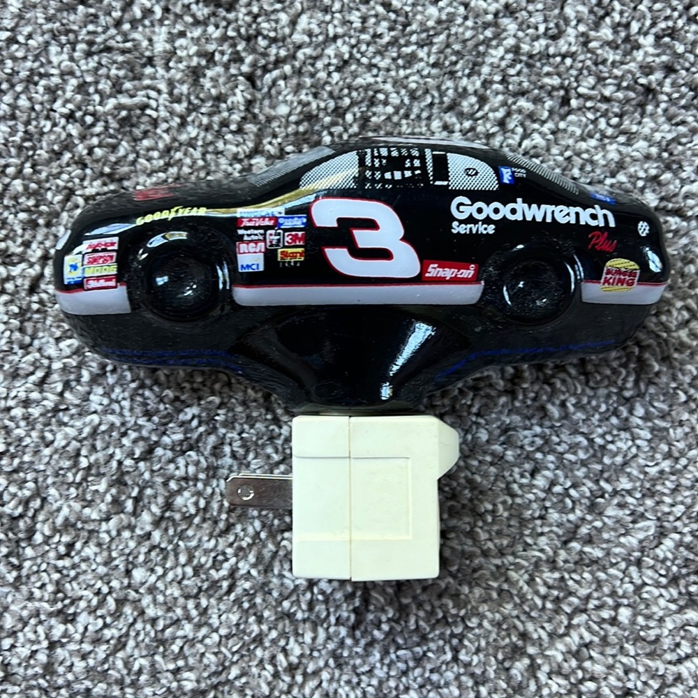 Dale Earnhardt NASCAR Night Light #3 Goodwrench Service Racecar 6" Vintage USA